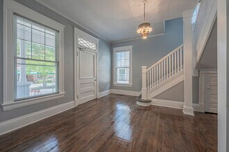 122 N Boylan Ave, Raleigh, NC for sale Interior Photo- Image 2 of 18