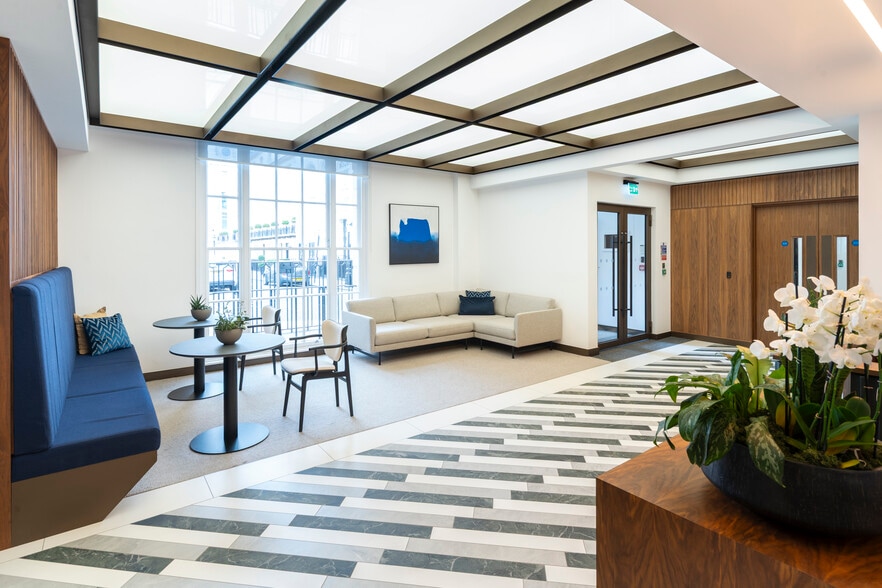 15 Suffolk St, Londres à louer - Photo du bâtiment - Image 3 de 10