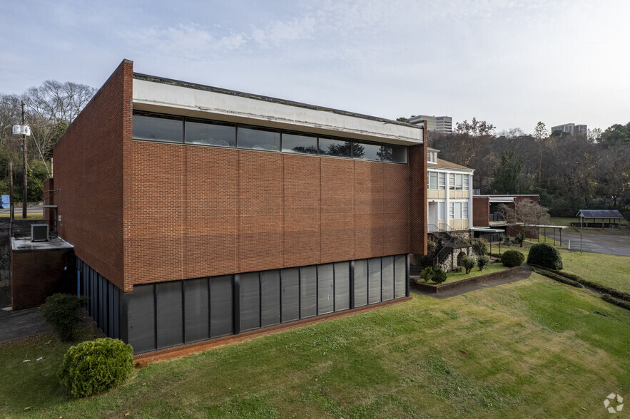 301 21st Ave S, Birmingham, AL for sale - Primary Photo - Image 1 of 70