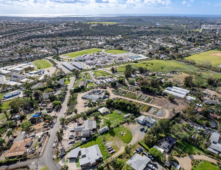 1431 Hedionda Ave, Vista, CA à vendre - Photo du bâtiment - Image 2 de 10