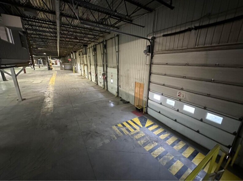 4180 Rue Villeneuve, Lac-megantic, QC à louer - Photo intérieure - Image 2 de 3