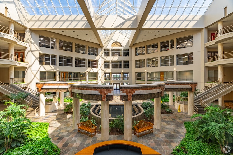 2650 Thousand Oaks Blvd, Memphis, TN à louer - Photo principale - Image 1 de 42