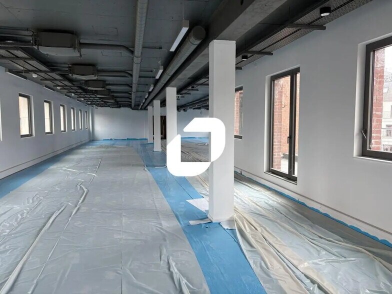 37 Rue Du Vieux Faubourg, Lille à louer - Photo du bâtiment - Image 3 de 27