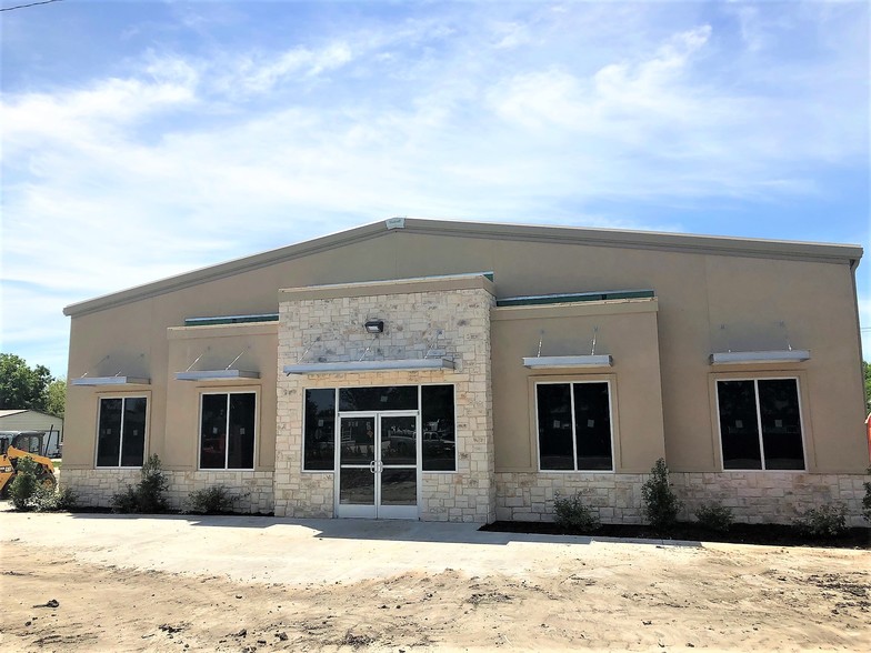 105 King Rd, Frisco, TX for lease - Primary Photo - Image 1 of 6