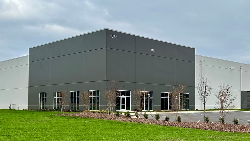 1895 Remington Trl, Huntsville, AL for lease - Building Photo - Image 1 of 9