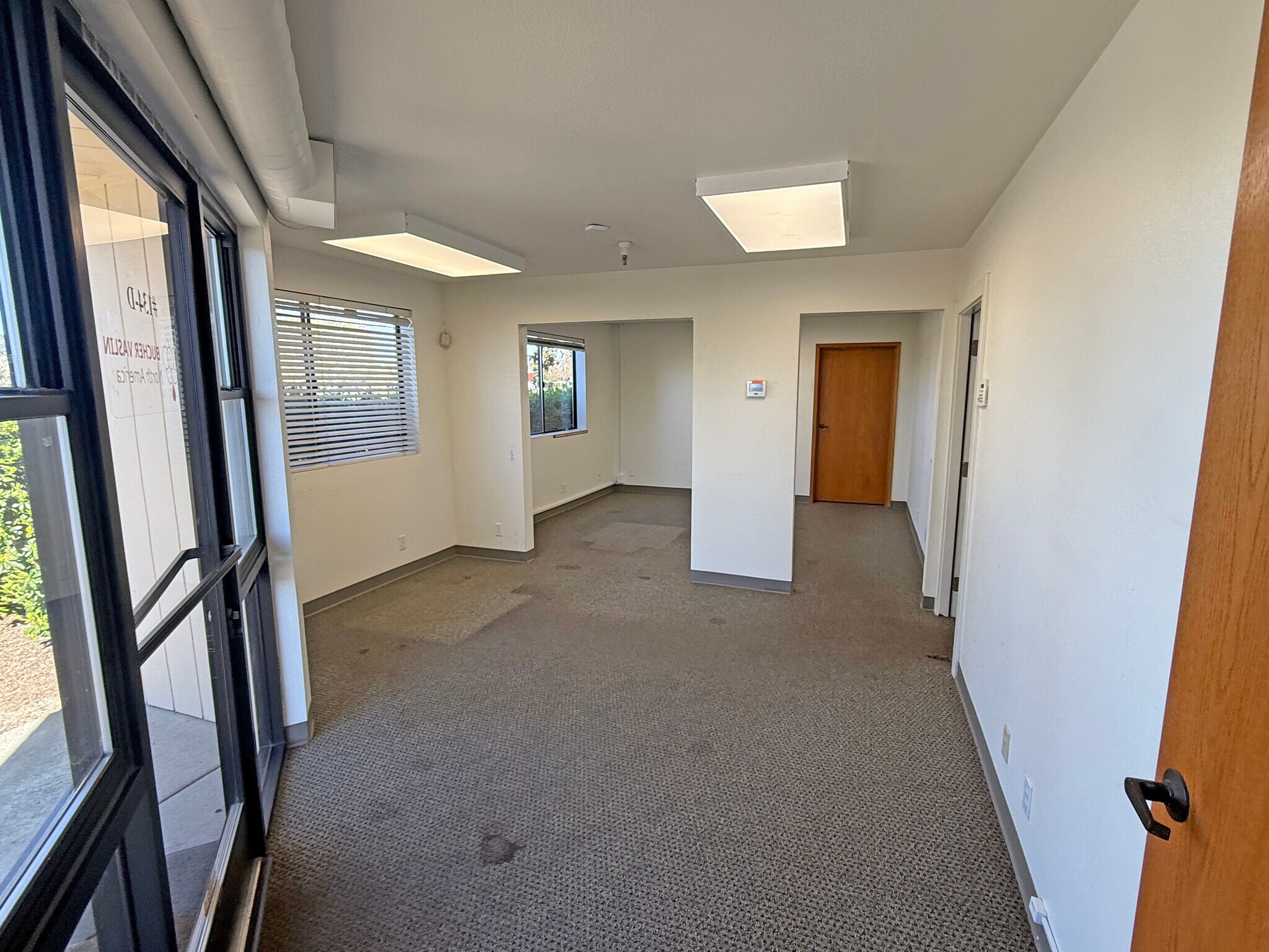 3100 Dutton Ave, Santa Rosa, CA for lease Interior Photo- Image 1 of 6
