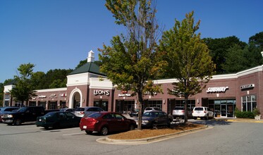 3606 N Elm St, Greensboro, NC à louer Photo du bâtiment- Image 1 de 3