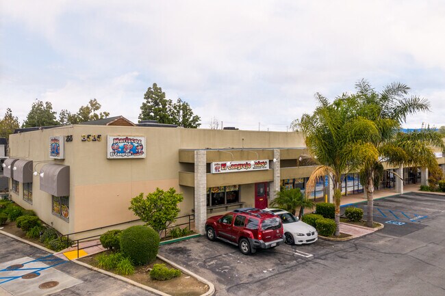 More details for 2521-2525 N Grand Ave, Santa Ana, CA - Retail for Lease