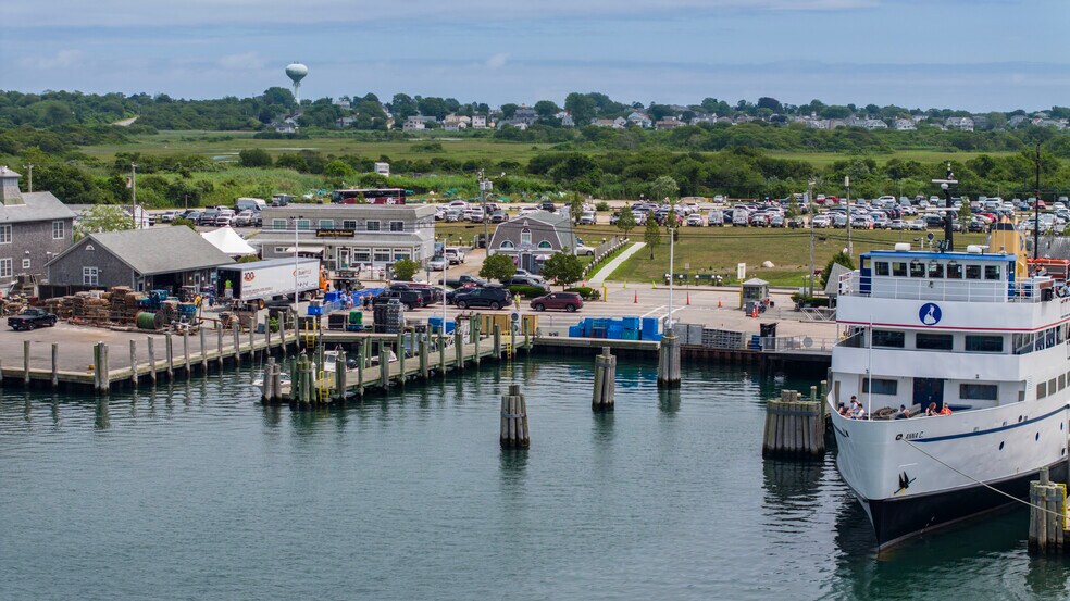 311 Great Island Rd, Narragansett, RI à vendre - Photo du bâtiment - Image 2 de 22