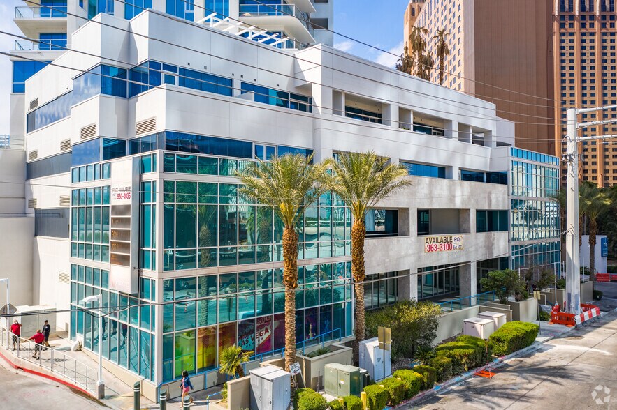 2700 Las Vegas Blvd, Las Vegas, NV à louer - Photo du bâtiment - Image 3 de 49