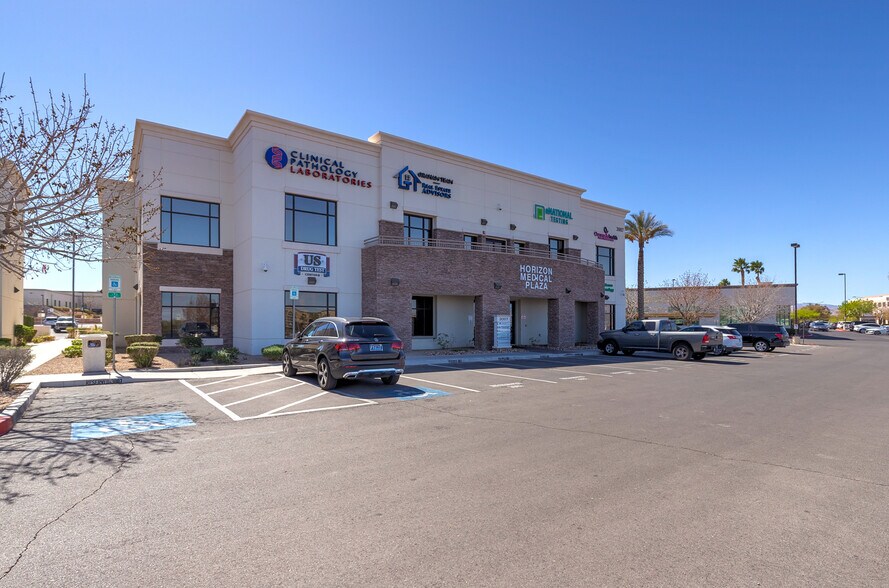 3007 W Horizon Ridge Pky, Henderson, NV à vendre - Photo du bâtiment - Image 2 de 18