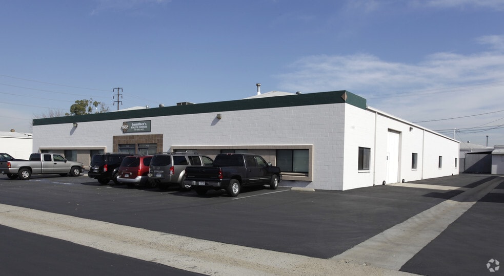 1622-1632 N Missile Way, Anaheim, CA for lease - Building Photo - Image 2 of 3