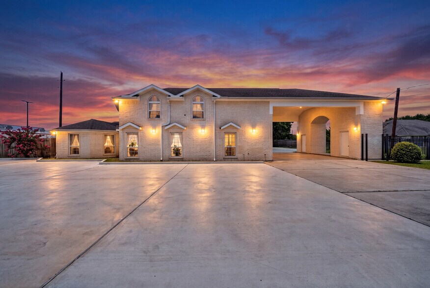 26214 Hunter Ln, Katy, TX à louer - Photo du bâtiment - Image 3 de 18