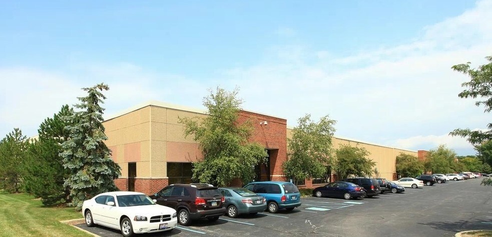 13000 Darice Pky, Strongsville, OH for lease - Building Photo - Image 3 of 14