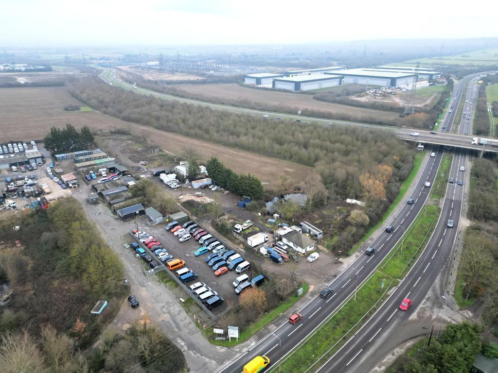 Arterial Rd, Wickford à vendre Photo du bâtiment- Image 1 de 10