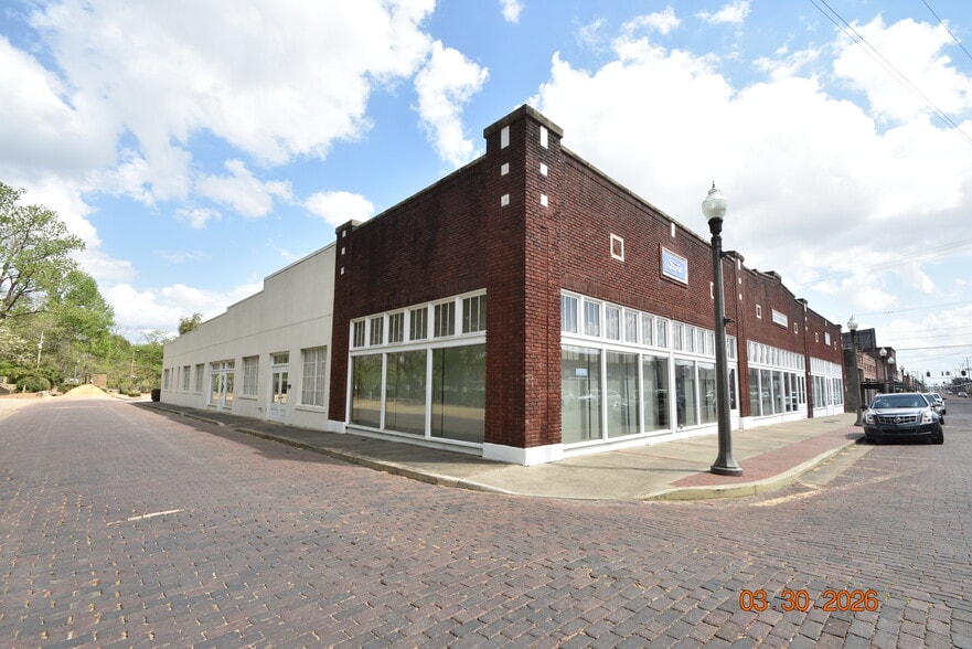 101 Main St, Greenwood, MS for sale - Building Photo - Image 2 of 60