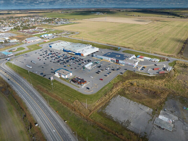 997453 Hwy-11, Temiskaming Shores, ON à louer - Photo principale - Image 1 de 1