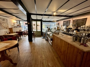 3 Buttermarket, Thame for lease Interior Photo- Image 2 of 3