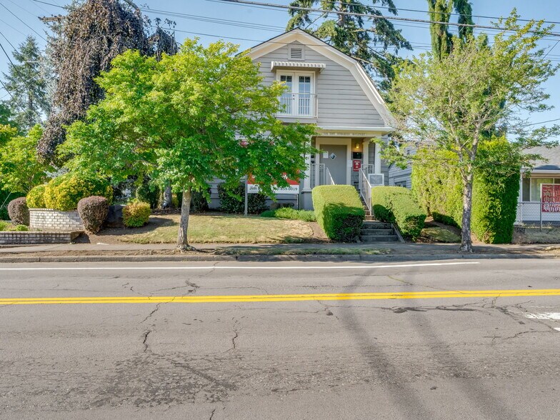 2800 E Evergreen Blvd, Vancouver, WA à louer - Photo du bâtiment - Image 2 de 13