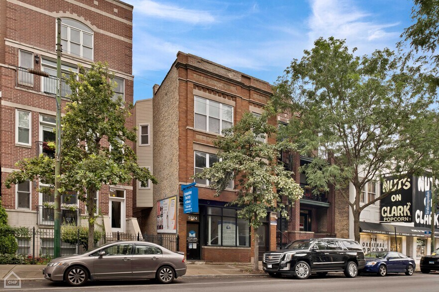 3824 N Clark St, Chicago, IL à vendre - Photo du bâtiment - Image 3 de 18