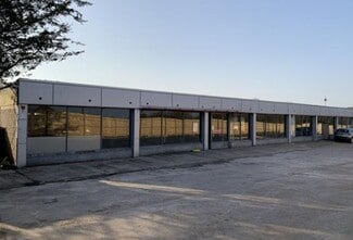 Plus de détails pour Bury Rd, Pulborough - Commerce de détail à louer