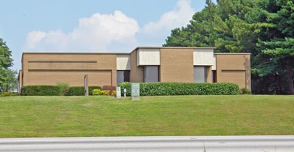 4209 Frontage Rd, Fayetteville, AR for lease Building Photo- Image 1 of 7
