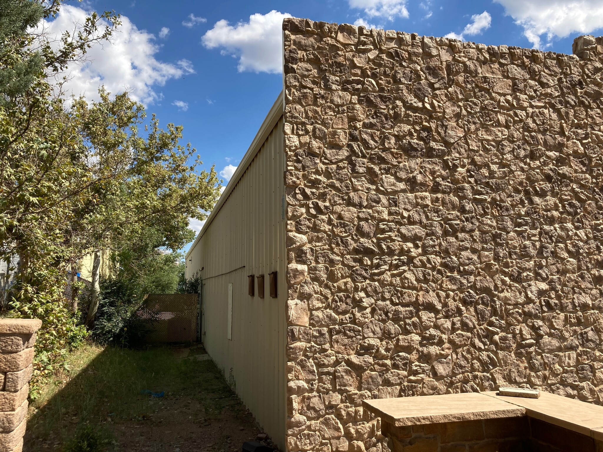 2601 N Lake Valley Rd, Prescott Valley, AZ for lease Interior Photo- Image 1 of 25