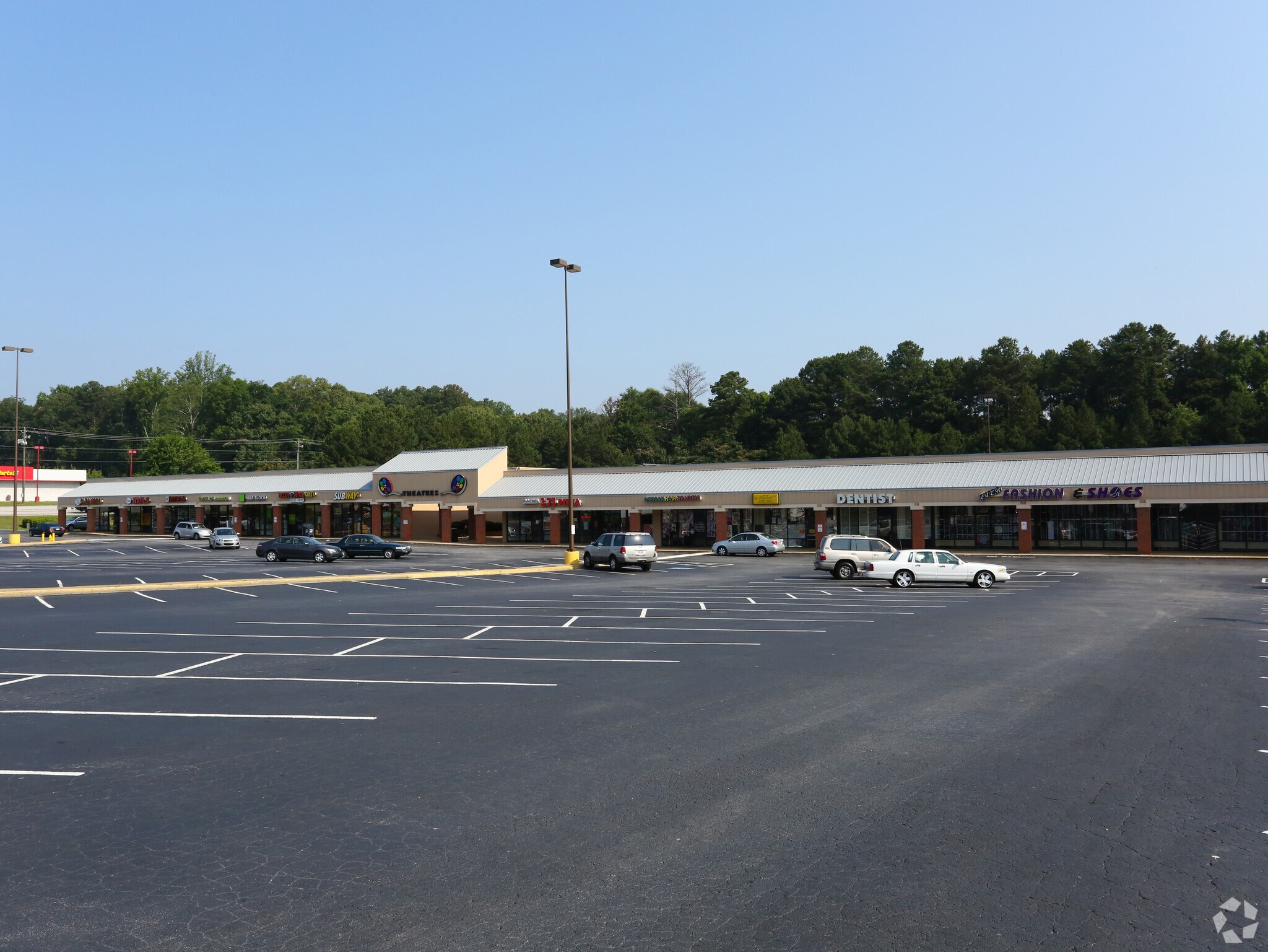 6116-6154 Covington Hwy, Lithonia, GA à louer Photo principale- Image 1 de 8