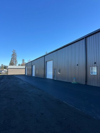 Plus de détails pour 954 Ort Ln, Merlin, OR - Industriel à louer