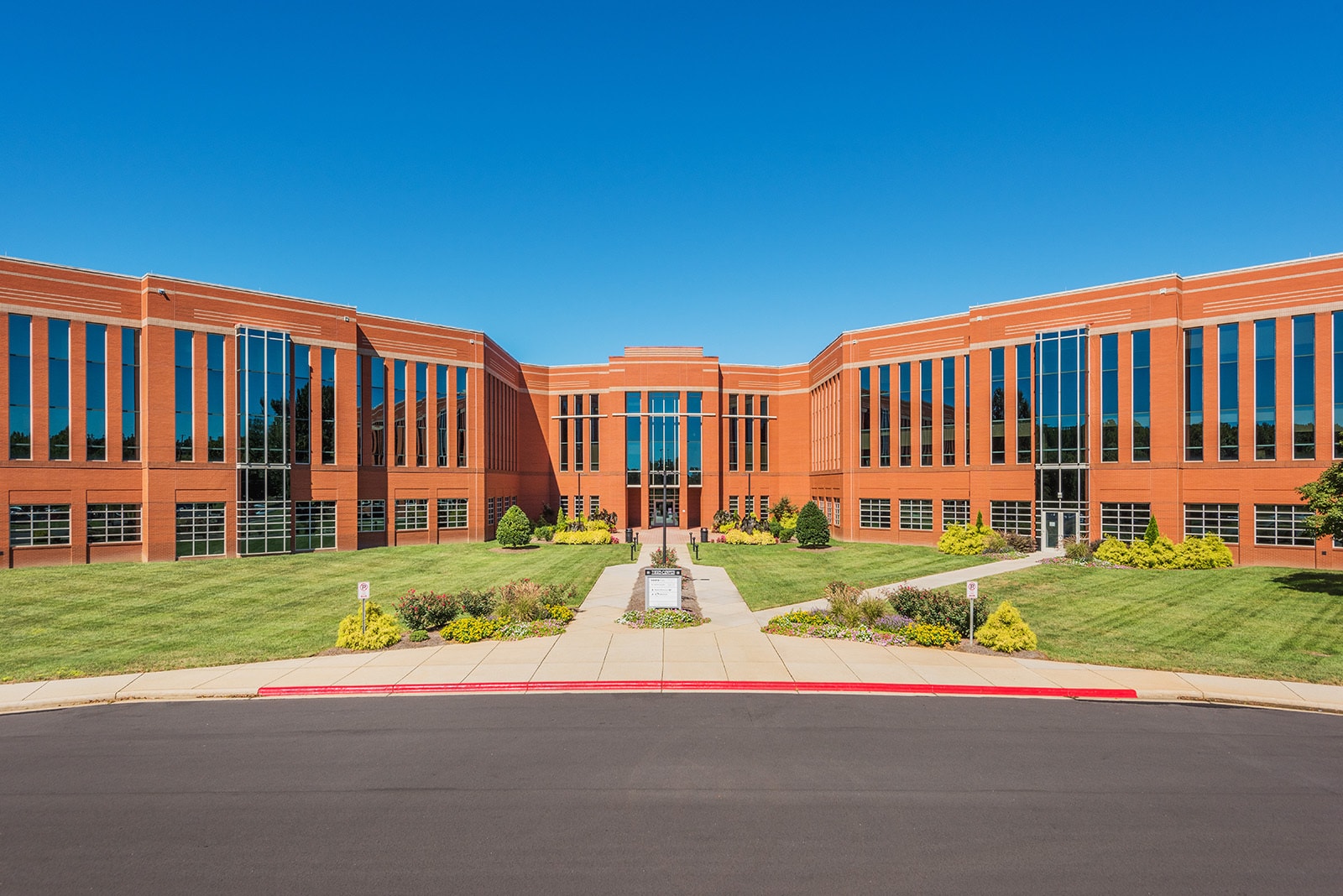 4161 Piedmont Pky, High Point, NC for lease Building Photo- Image 1 of 3