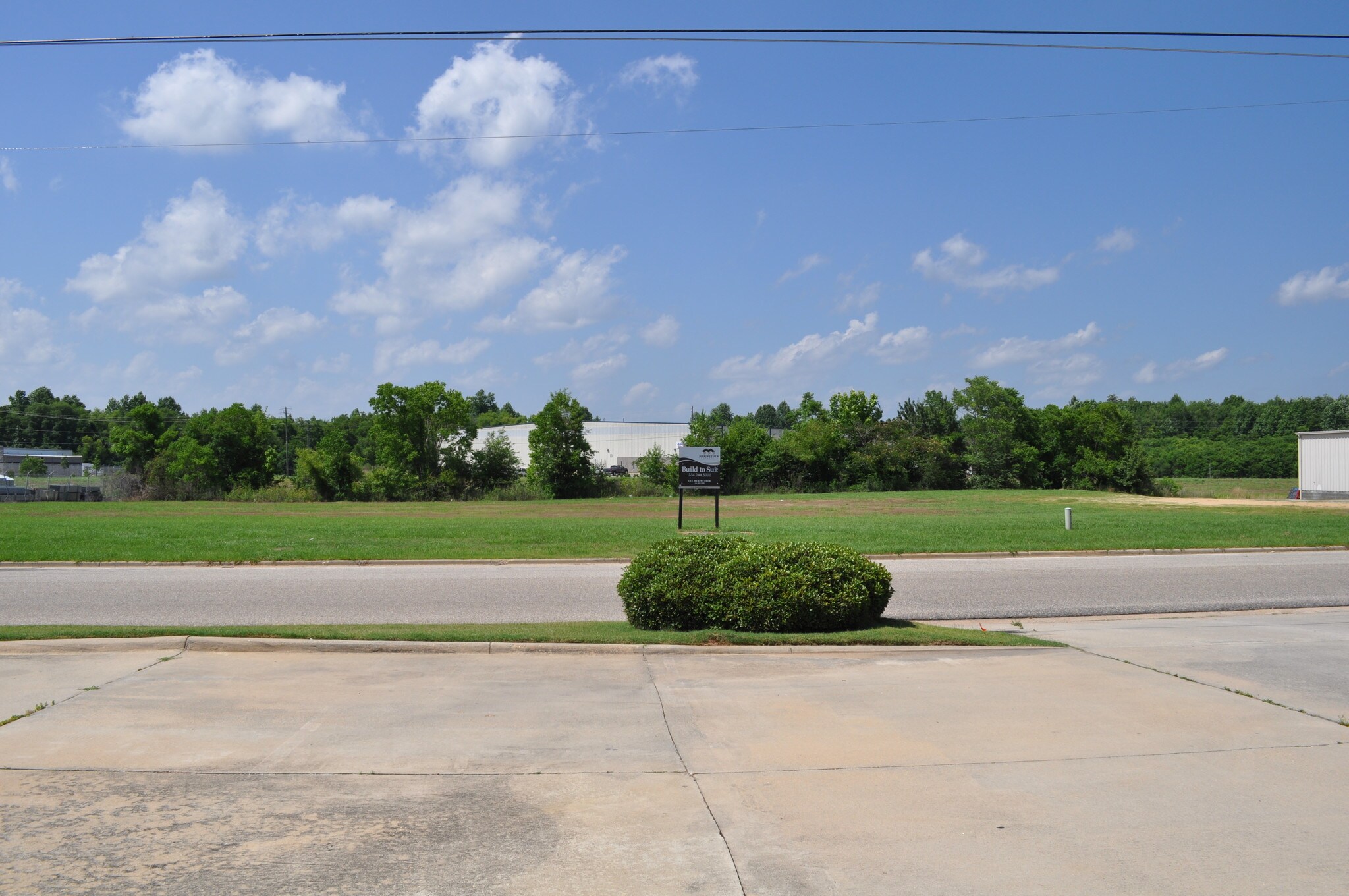 877 Lagoon Commercial Blvd, Montgomery, AL à louer Photo du bâtiment- Image 1 de 2