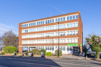 Plus de détails pour Oxford Rd, Aylesbury - Bureau à louer