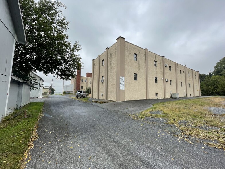 25 Willow st, Richland, PA for sale - Building Photo - Image 1 of 2