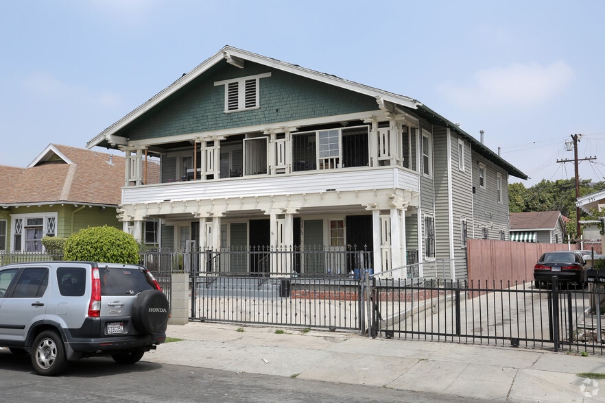 239 W 43rd St, Los Angeles, CA for sale - Primary Photo - Image 1 of 42