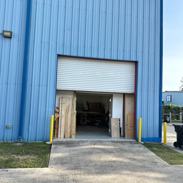 1651 Blalock Rd, Houston, TX for lease - Building Photo - Image 2 of 4