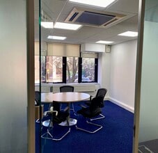 22-26 Eastern Rd, Romford for lease Interior Photo- Image 2 of 11