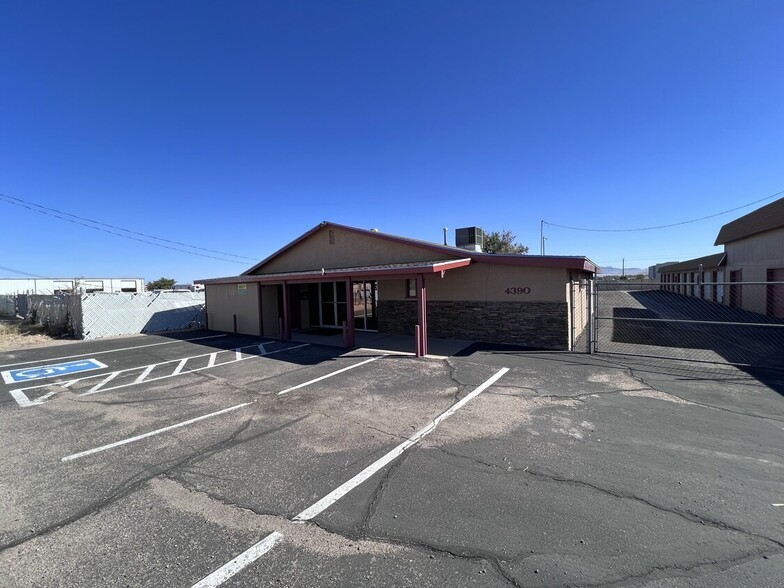 4390 N Arizona St, Kingman, AZ à vendre - Photo du bâtiment - Image 1 de 1