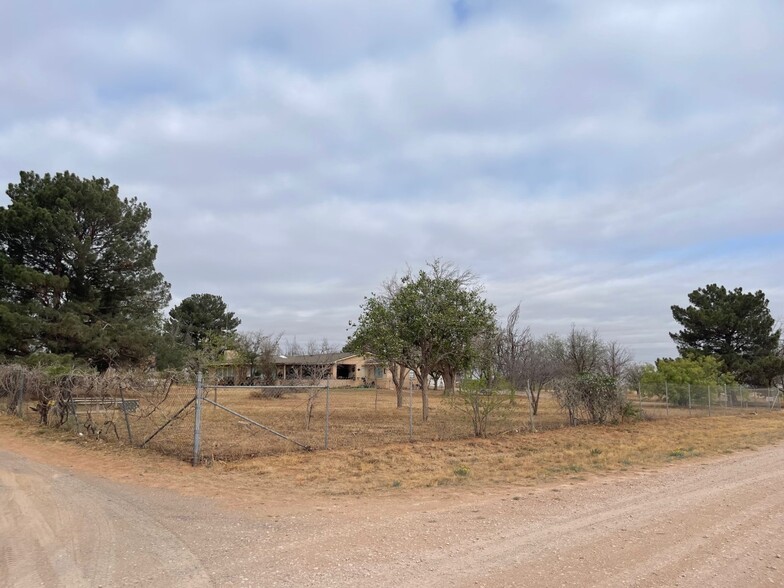 4601 N County Road 1162, Midland, TX à vendre - Photo du b timent - Image 2 de 19