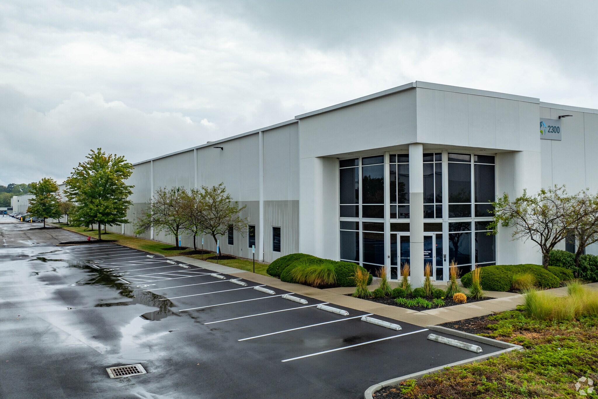 2250-2300 Progress Dr, Hebron, KY à louer Photo principale- Image 1 de 6