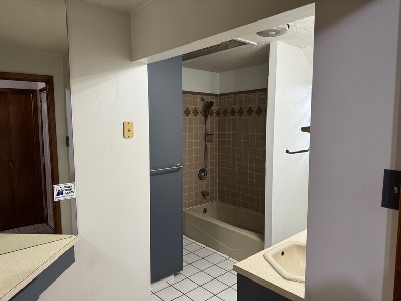 7285 E US Highway 87, San Antonio, TX for sale - Building Photo - Image 2 of 11