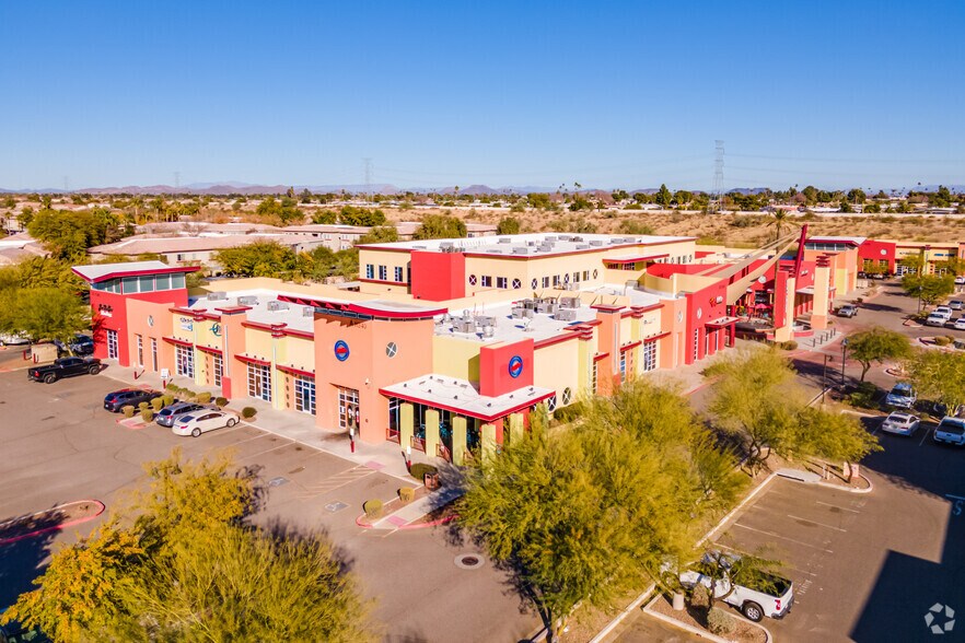11340 W Bell Rd, Surprise, AZ à louer - Photo du bâtiment - Image 1 de 11