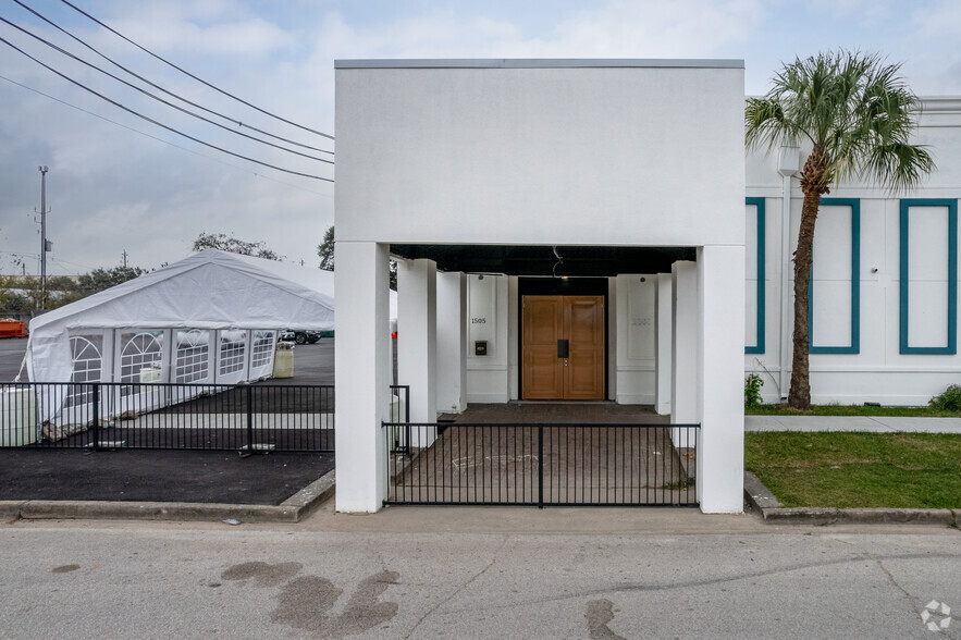 1505 St Emanuel St, Houston, TX for lease - Building Photo - Image 2 of 10