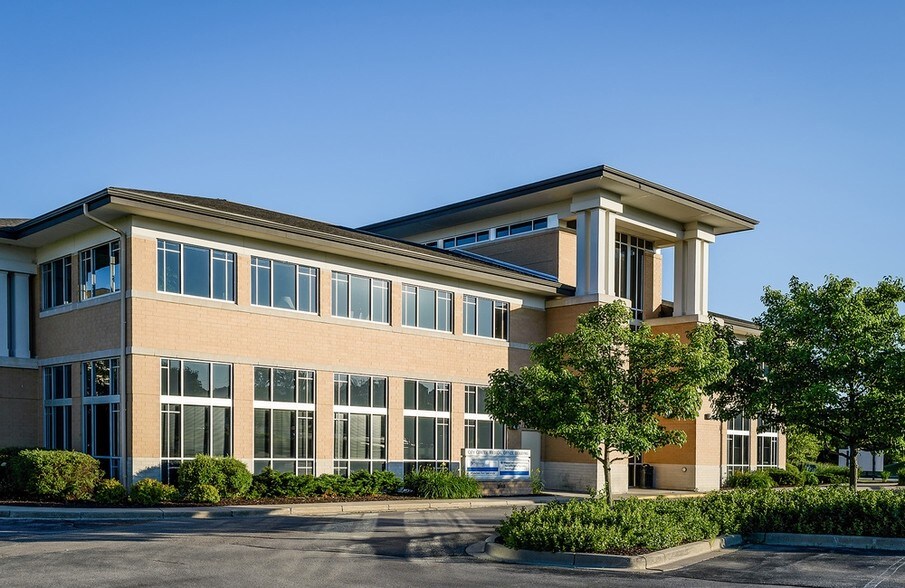 3610 Michelle Witmer Memorial Dr, New Berlin, WI for lease - Primary Photo - Image 1 of 10