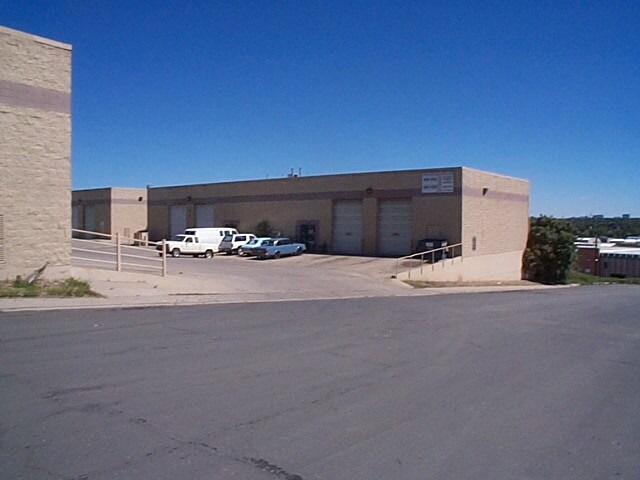 1701-1703 W Baltic Pl, Englewood, CO for lease - Building Photo - Image 1 of 9