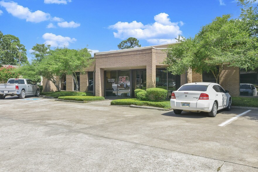 401 N Loop 336 W, Conroe, TX à louer - Autre - Image 2 de 15