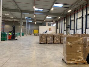 Industrial in Marly-la-Ville for lease Building Photo- Image 2 of 2