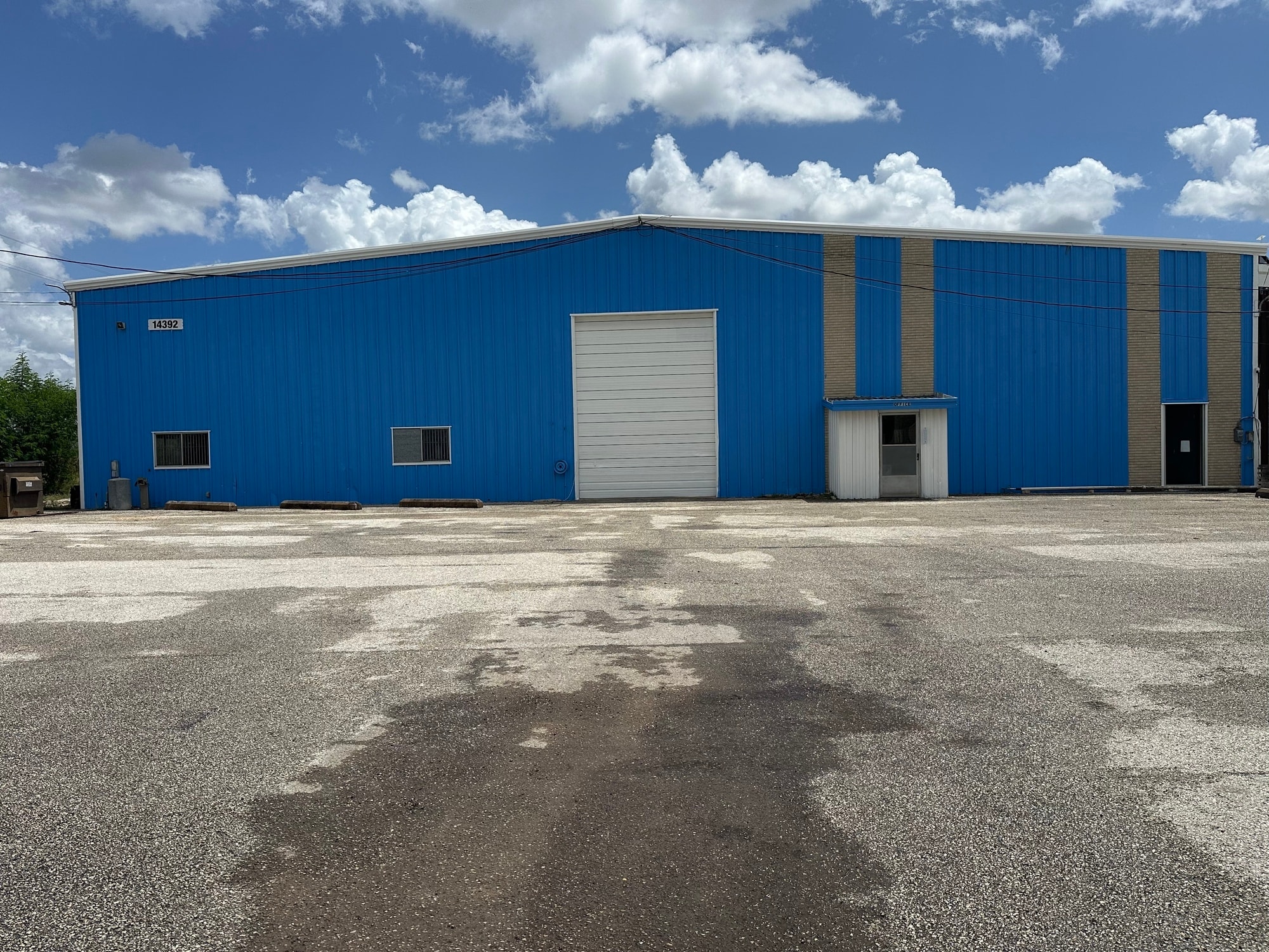 14392 W Expressway 83, Harlingen, TX for lease Primary Photo- Image 1 of 45