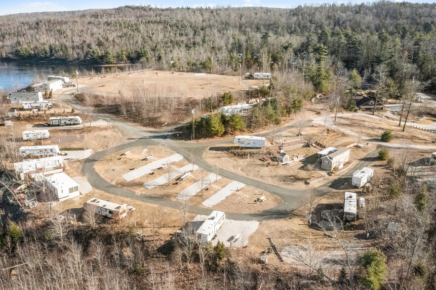 49 E Brimfield Holland, Brimfield, MA à vendre - Photo principale - Image 1 de 1