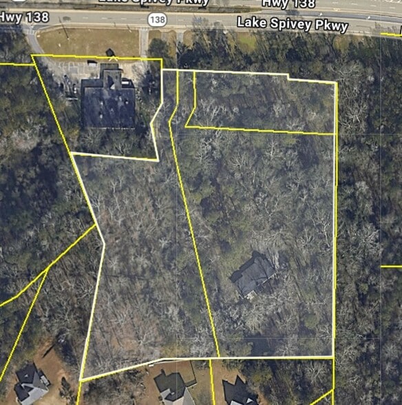 Highway 138 Assemblage portfolio of 2 properties for sale on LoopNet.ca - Primary Photo - Image 1 of 5