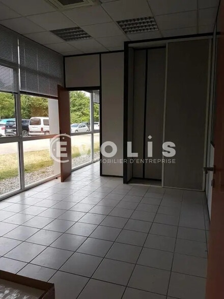 65 Allée Des Combes, Blyes à louer - Photo intérieure - Image 3 de 22